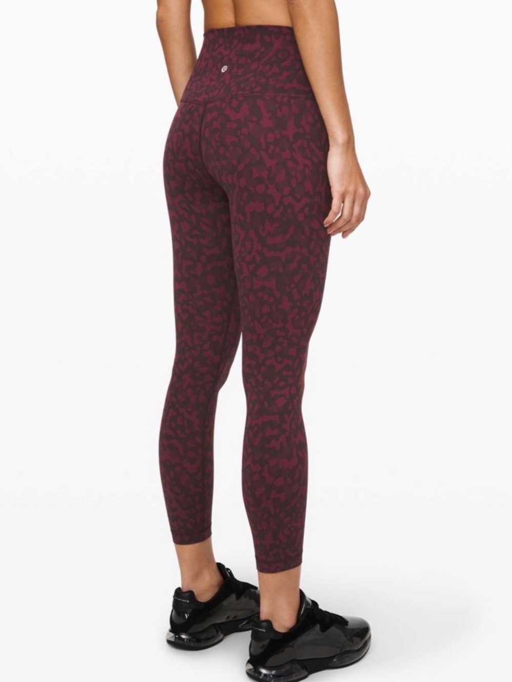 Lululemon Align Pant II 25"
Formation Camo Dark Adobe Multi Size 6 Leggings